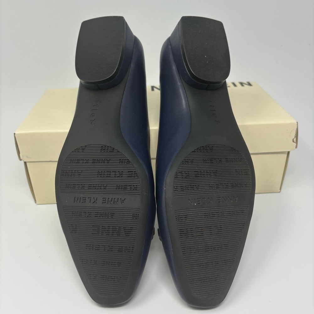 Anne Klein Flats - Picture 6 of 7